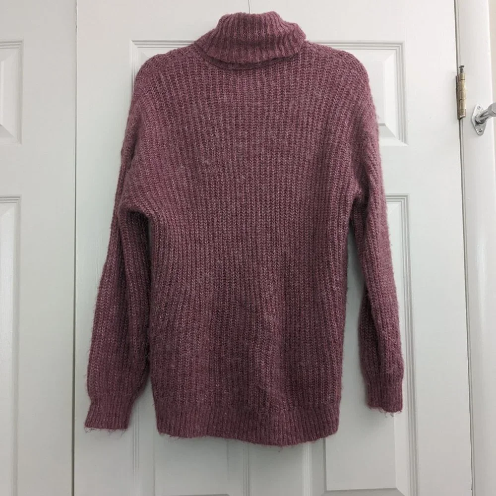 Old Navy Tunic Length Pink Oversized Turtleneck (S) - Picture 2 of 4